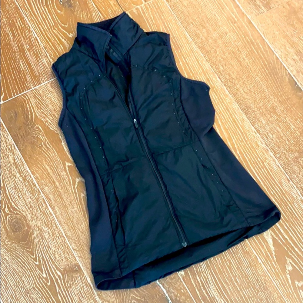 Lululemon black vest